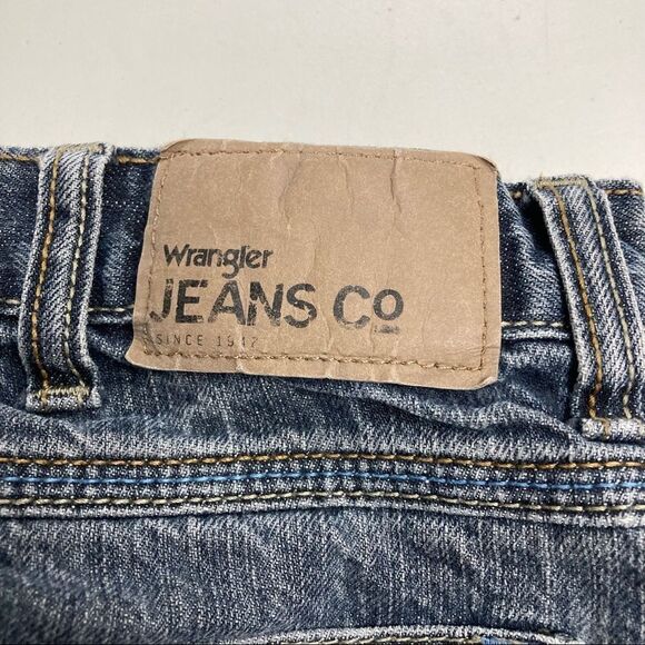 WRANGLER Men’s Relaxed Boot Jean, 34X32,‎ hand measures 34X30, Gray, - Picture 7 of 10